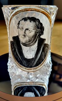 Luther-Portait auf Glas - Handbemahlt um 1900